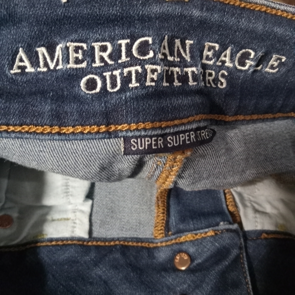 American eagle outfitters super super stretched ladies jeans. Size 2 long. - Picture 3 of 13